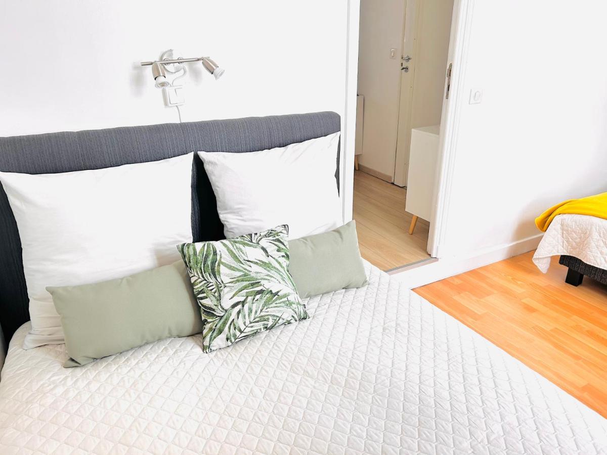 1 Bedroom Flat With Balcony Cannes Center Croisette 6Ppl Exterior photo
